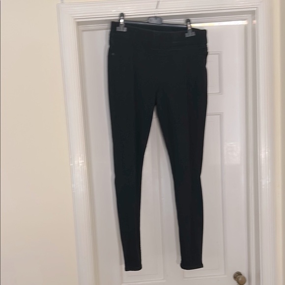 Old Navy Black Super Skinny Black Jeans Stretch Size 10 EUC - Picture 1 of 6